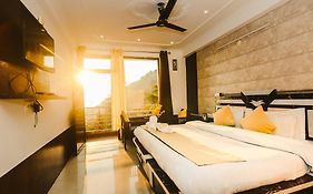 Mirage Grand